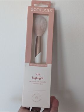 ecotools Luxe Soft Highlight Brush - Rose Gold, Pink & White
